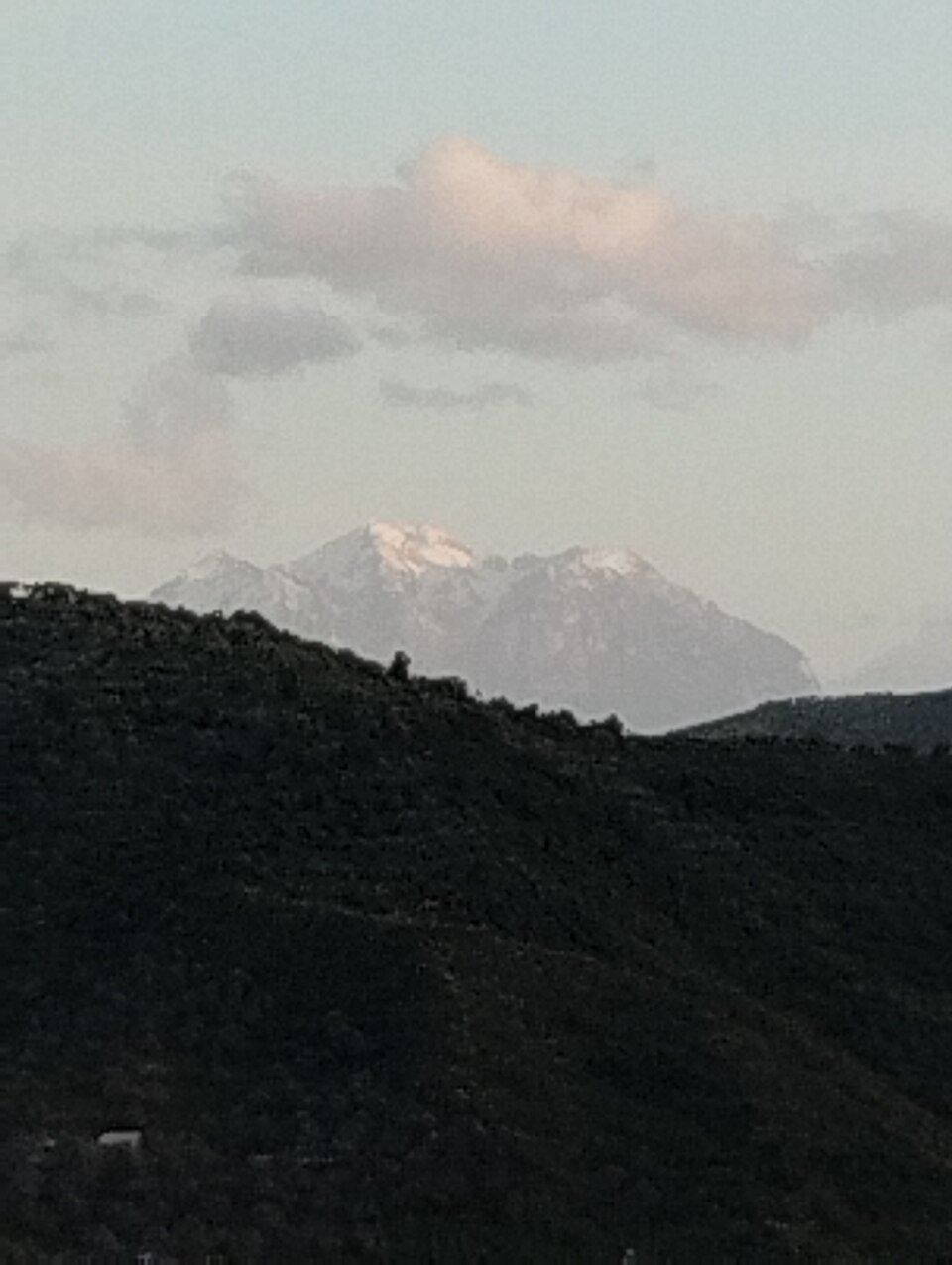 Comfortable 4x4 Chauffeured Ascent to Kulmak Pass Belvedere